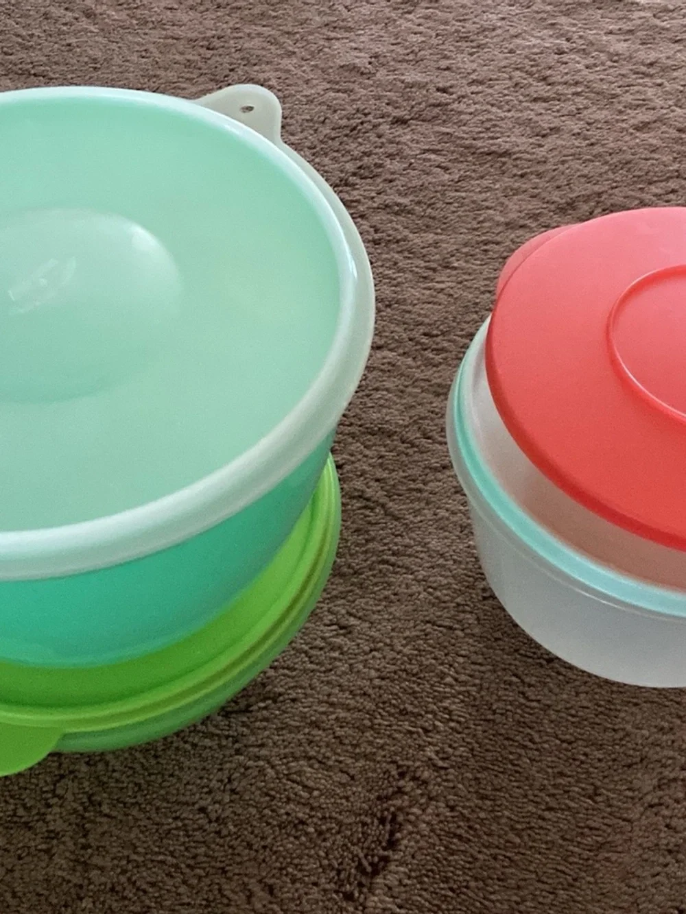 Bundle of Tupperware brand Tupperware misc pieces
